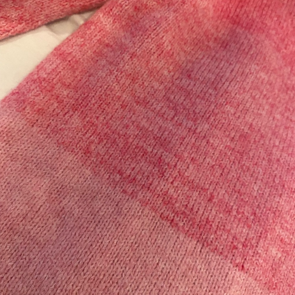 Pink boutique sweater - Picture 3 of 3